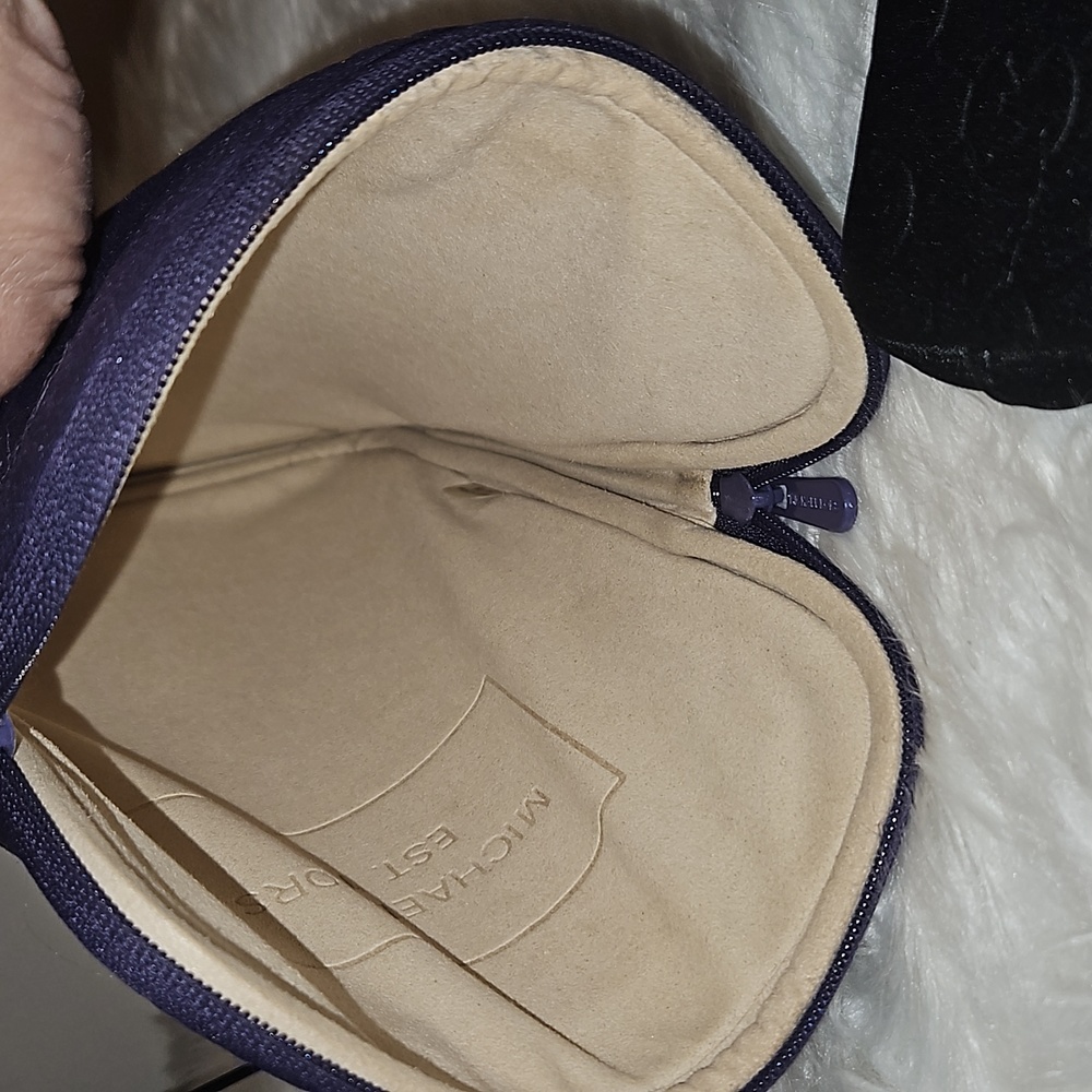 NWOT Neoprene Zipper iPad Tablet Case and accessories case. - Picture 4 of 5